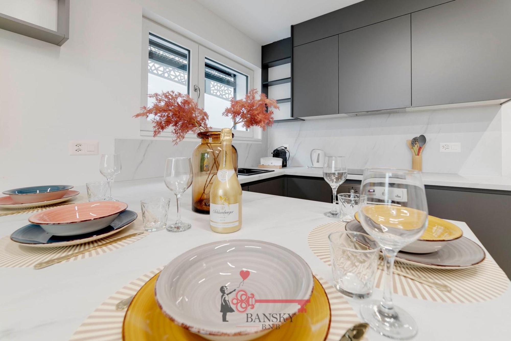 Home Sofia Room 2 - Modern Station -By Easylife Swiss Lugano Esterno foto